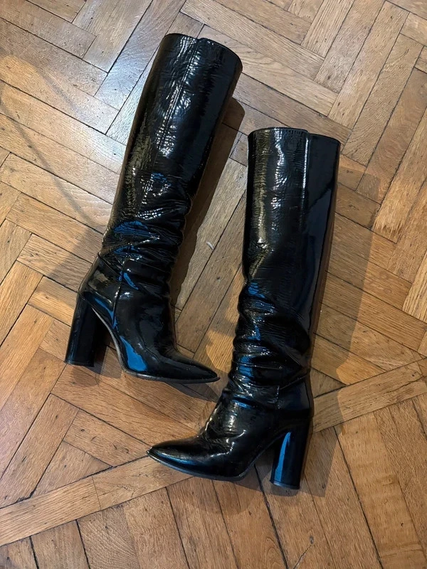 Bottes hautes noires à talons – photo 3